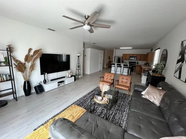 $2,150 | 347 Cotswold Circle, Davenport, FL 33837