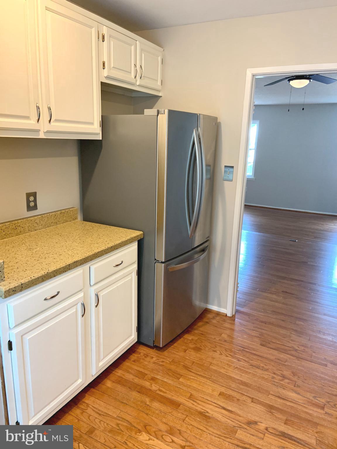 2438 Ridgehampton Court Reston, VA 20191 - Photo 14 of 47 Kitchen