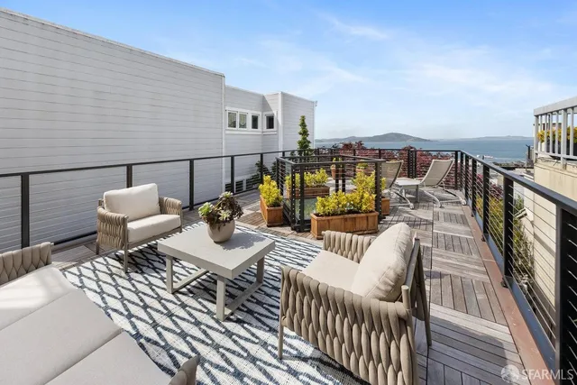 $5,295,000 | 69 Telegraph Place, San Francisco, CA 94133