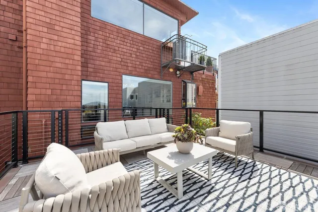 $5,295,000 | 69 Telegraph Place, San Francisco, CA 94133