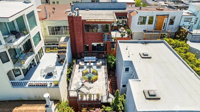 $5,295,000 | 69 Telegraph Place, San Francisco, CA 94133