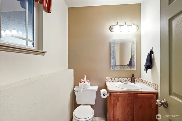 $499,000 | 7529 Bridge Place Northeast, Bremerton, WA 98311