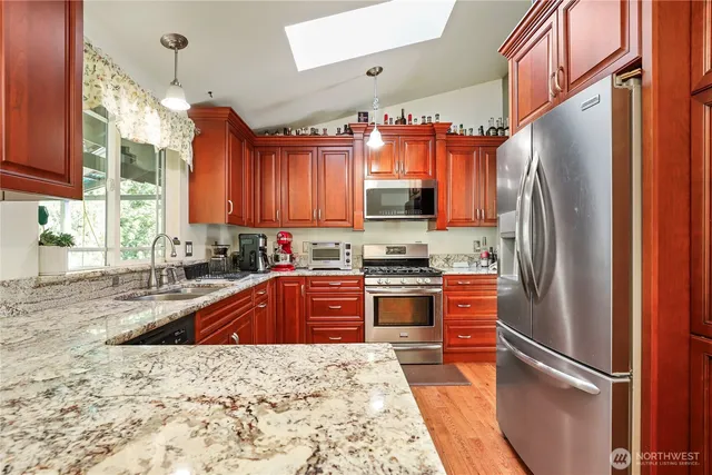 $499,000 | 7529 Bridge Place Northeast, Bremerton, WA 98311