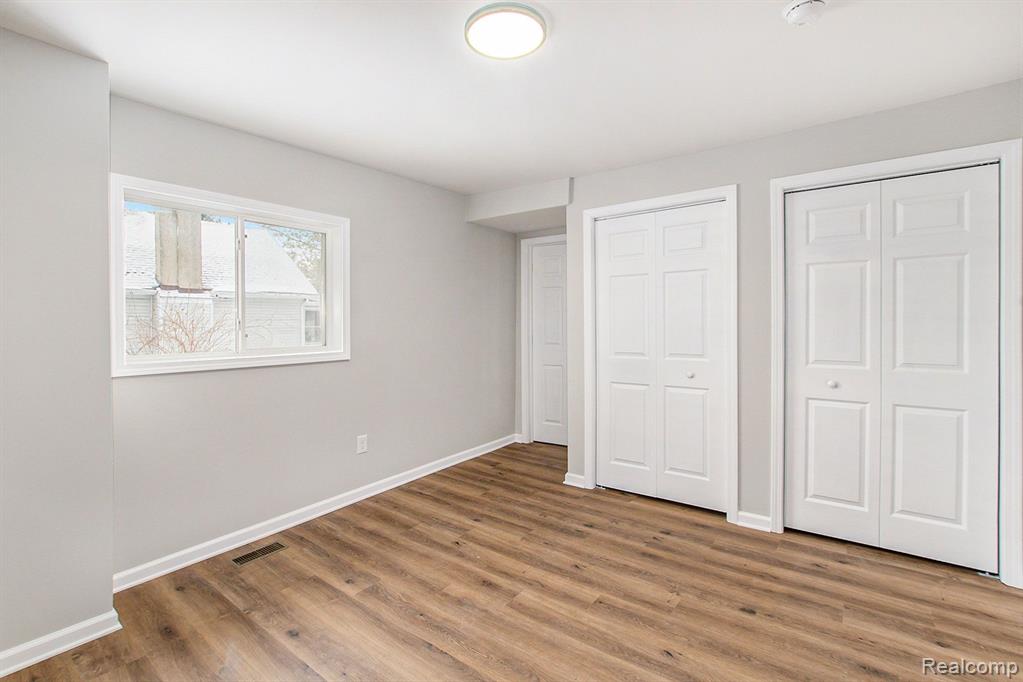 4417 Ballard Road Lansing, MI 48911 - Photo 12 of 31