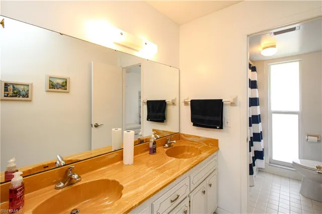 $4,000 | 239 Palm Drive, Unit 2, Naples, FL 34112