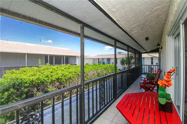 $4,000 | 239 Palm Drive, Unit 2, Naples, FL 34112