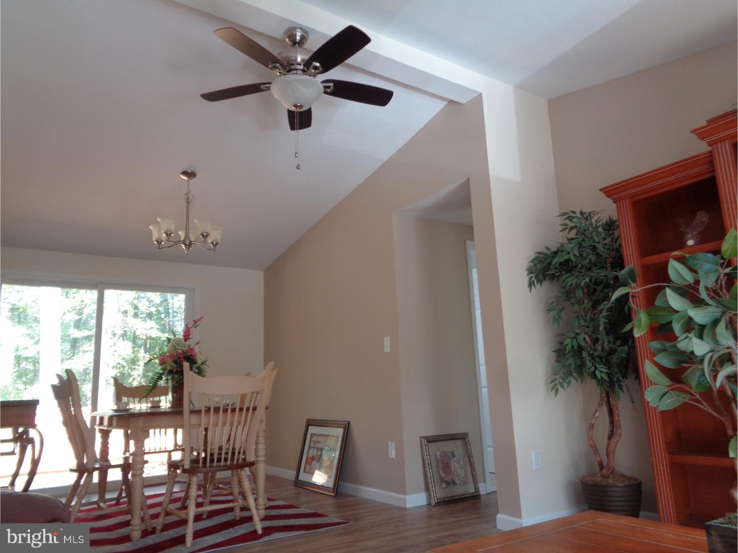 2674 Upper Ridge Road Pennsburg, PA 18073 - Photo 21 of 25 Dining Room