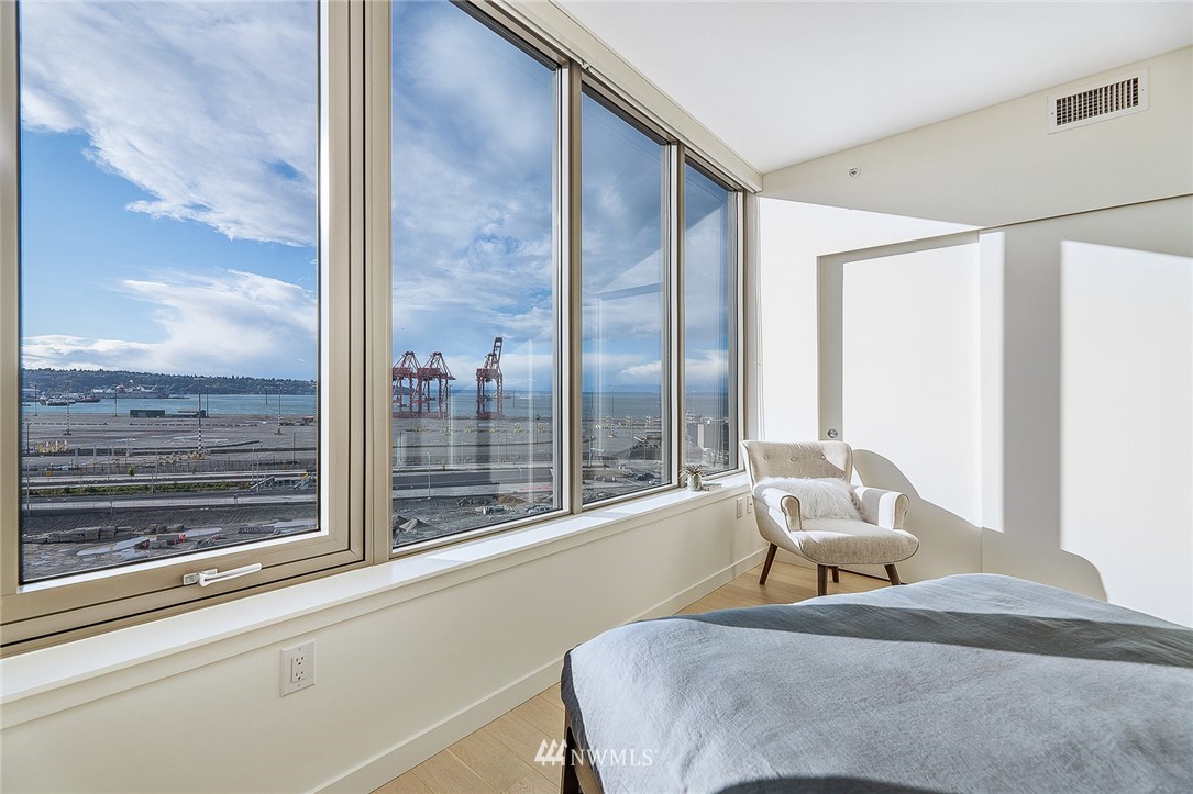 590 1st Avenue South, Unit 1007 Seattle, WA 98104 - Photo 15 of 39