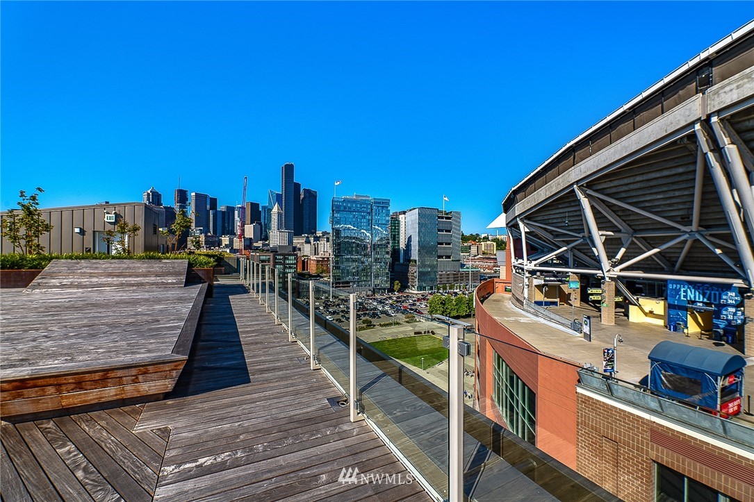 590 1st Avenue South, Unit 1007 Seattle, WA 98104 - Photo 23 of 39