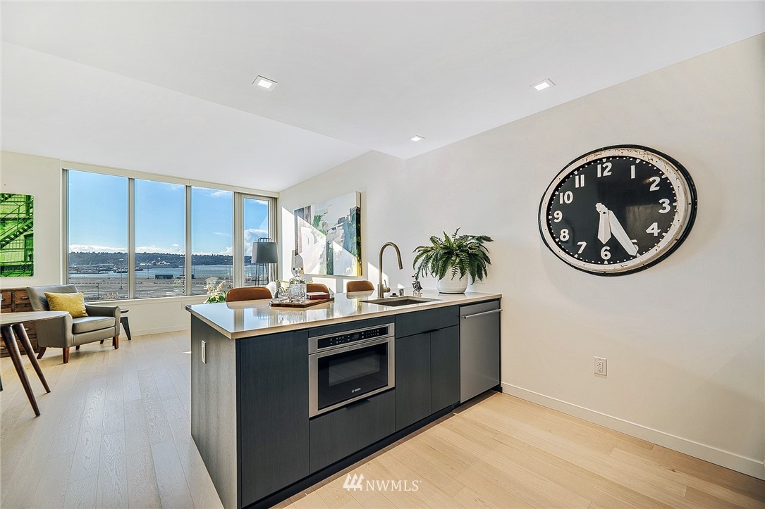 590 1st Avenue South, Unit 1007 Seattle, WA 98104 - Photo 6 of 39