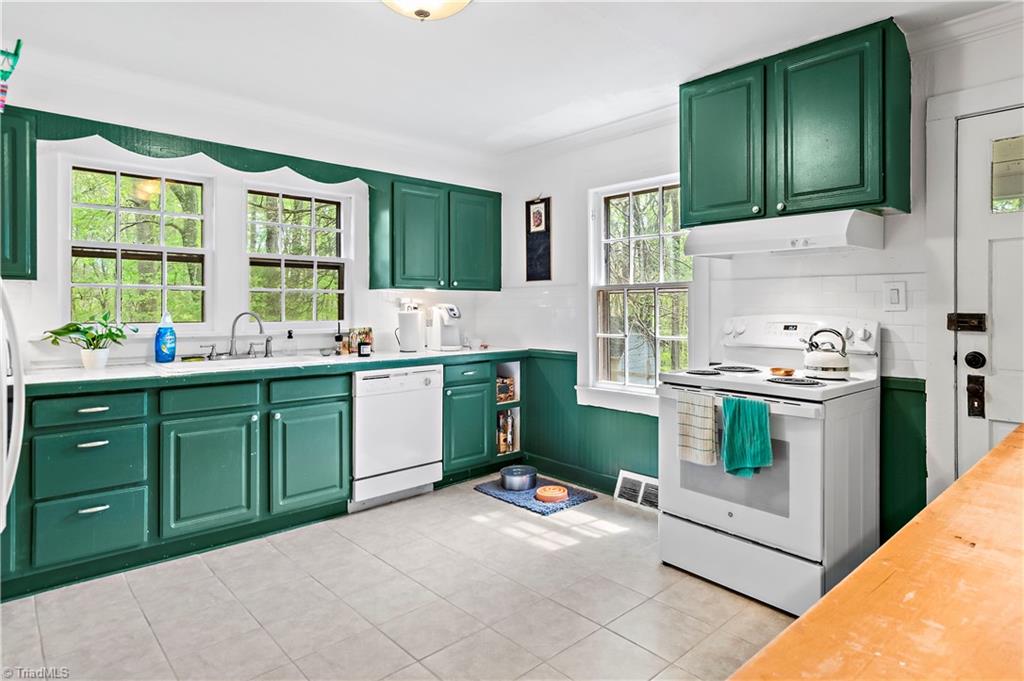 9000 Shallowford Road Lewisville, NC 27023 - Photo 14 of 30