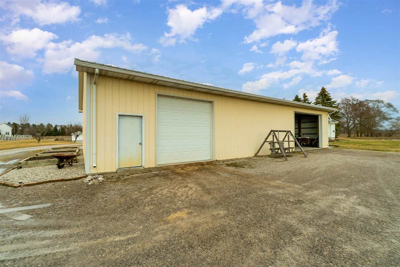 1705 Lone Road Freeland, MI 48623 - Photo 28 of 45