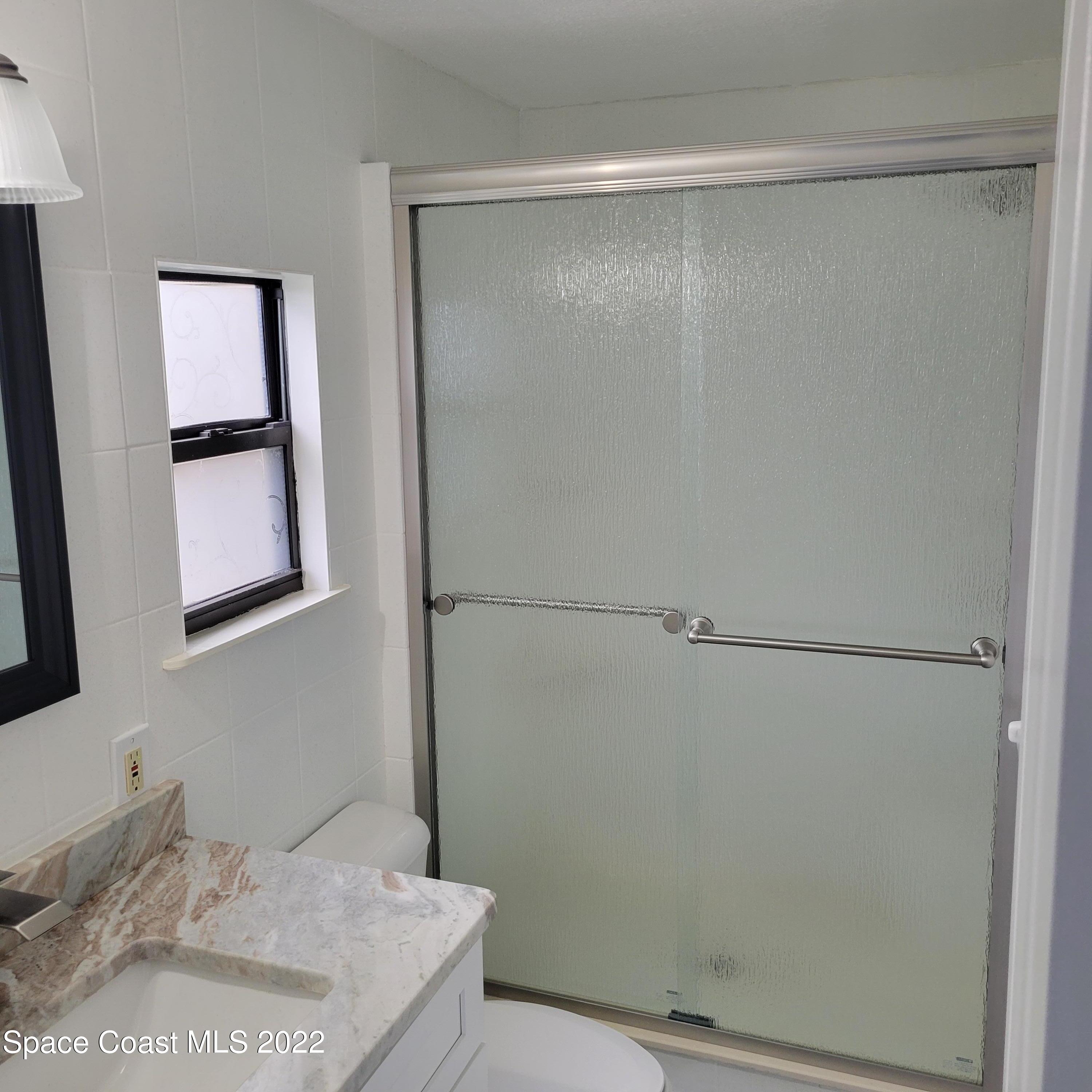 707 Periwinkle Drive, Unit 2 Sebastian, FL 32976 - Photo 11 of 16 20221109_141023