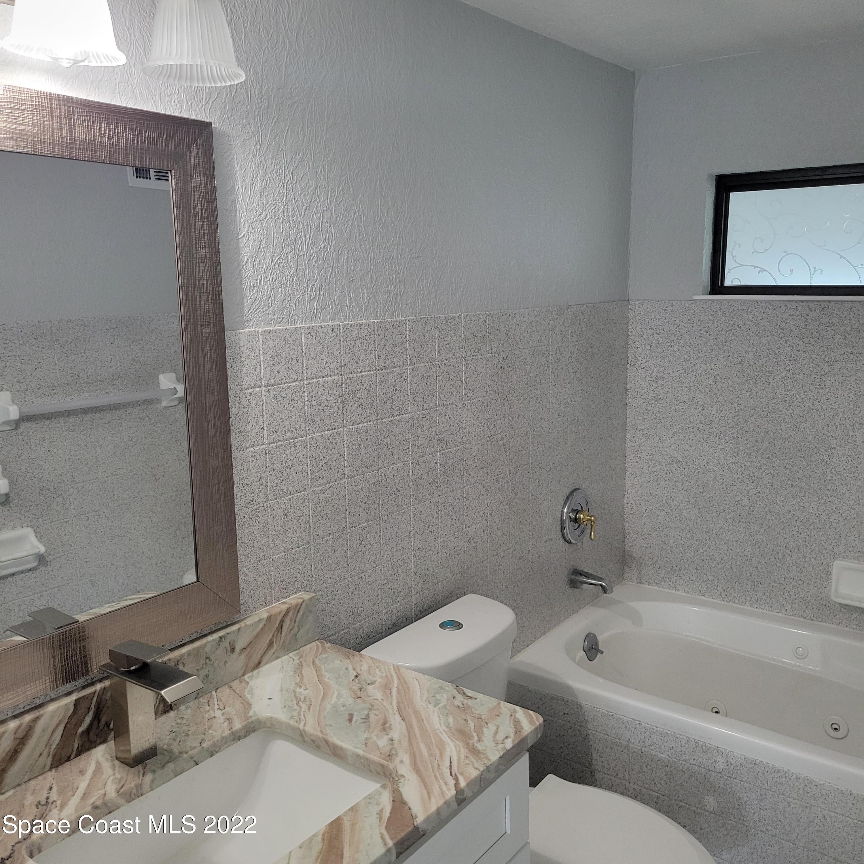 707 Periwinkle Drive, Unit 2 Sebastian, FL 32976 - Photo 13 of 16 20221109_140911