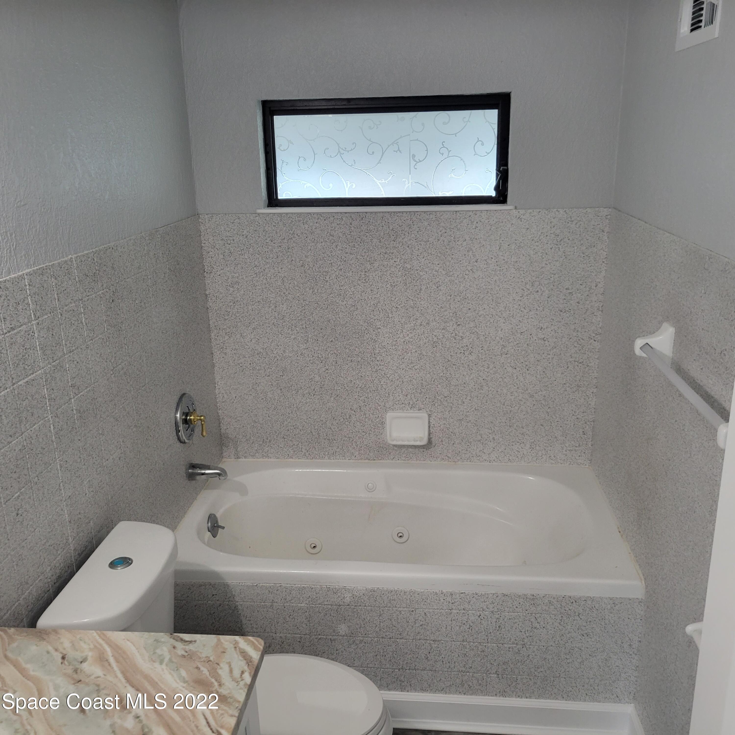 707 Periwinkle Drive, Unit 2 Sebastian, FL 32976 - Photo 14 of 16 20221109_140920