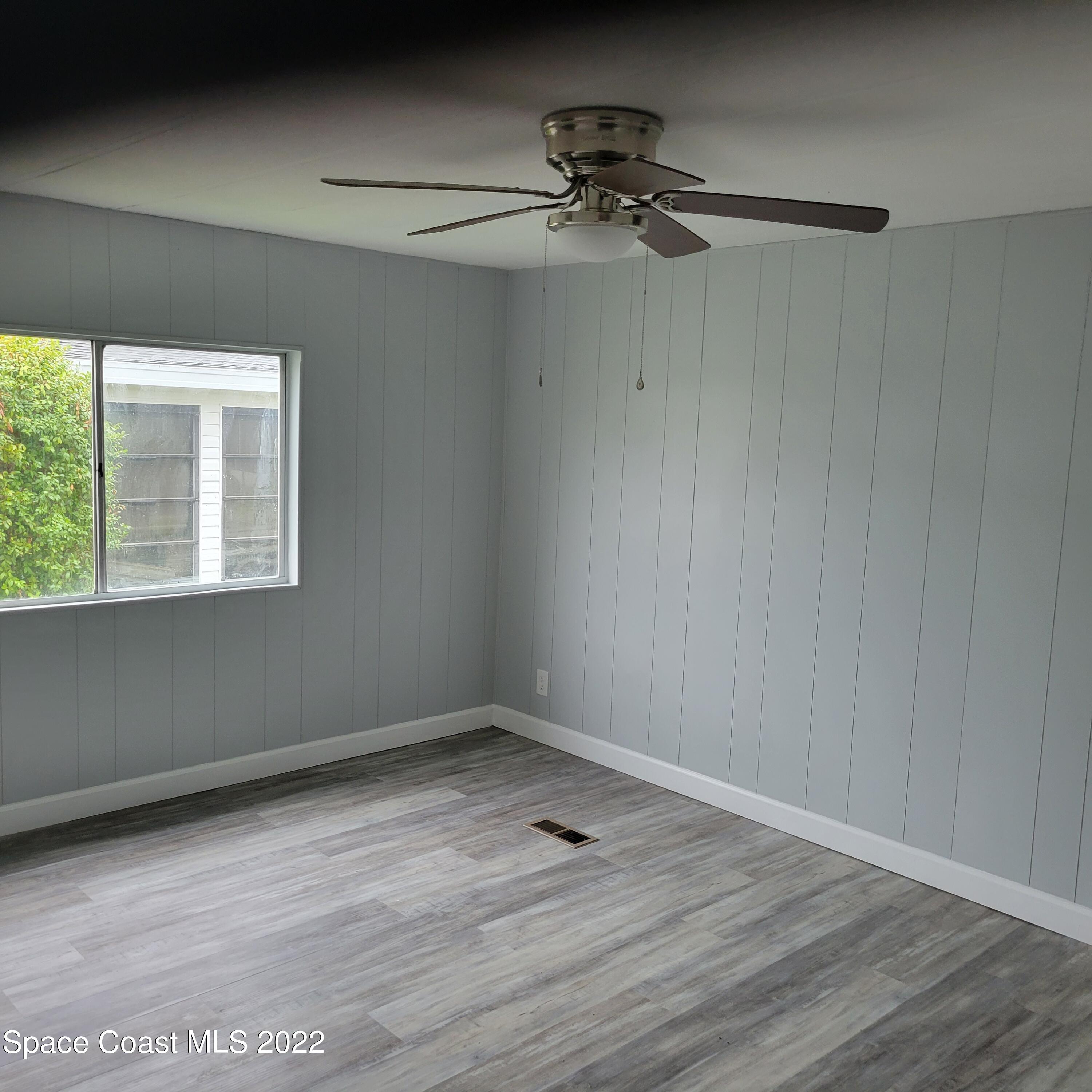 707 Periwinkle Drive, Unit 2 Sebastian, FL 32976 - Photo 15 of 16 20221109_140926