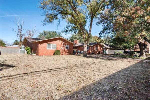 $251,900 | 1106 East Tate Street, Brownfield, TX 79316