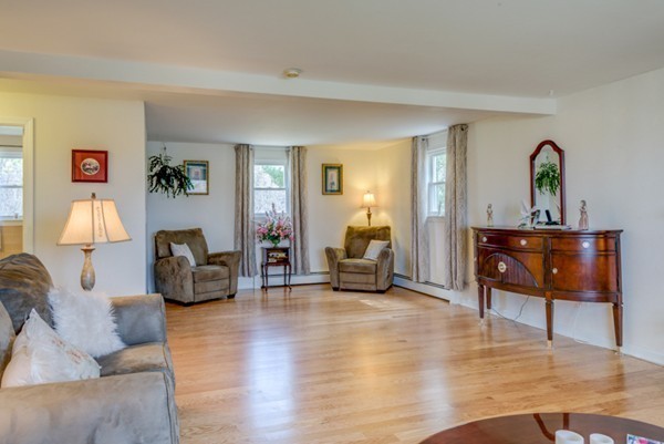 28 Baldpate Road Georgetown, MA 01833 - Photo 4 of 25