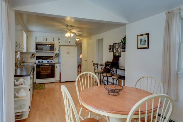 28 Baldpate Road Georgetown, MA 01833 - Photo 9 of 25