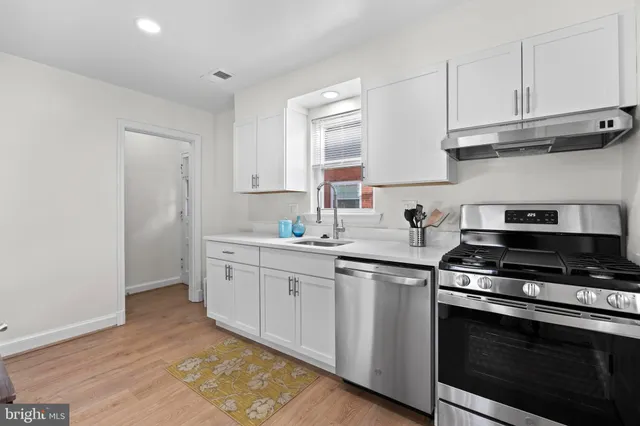 $595,000 | 31 McDonald Place Northeast, Washington, DC 20011