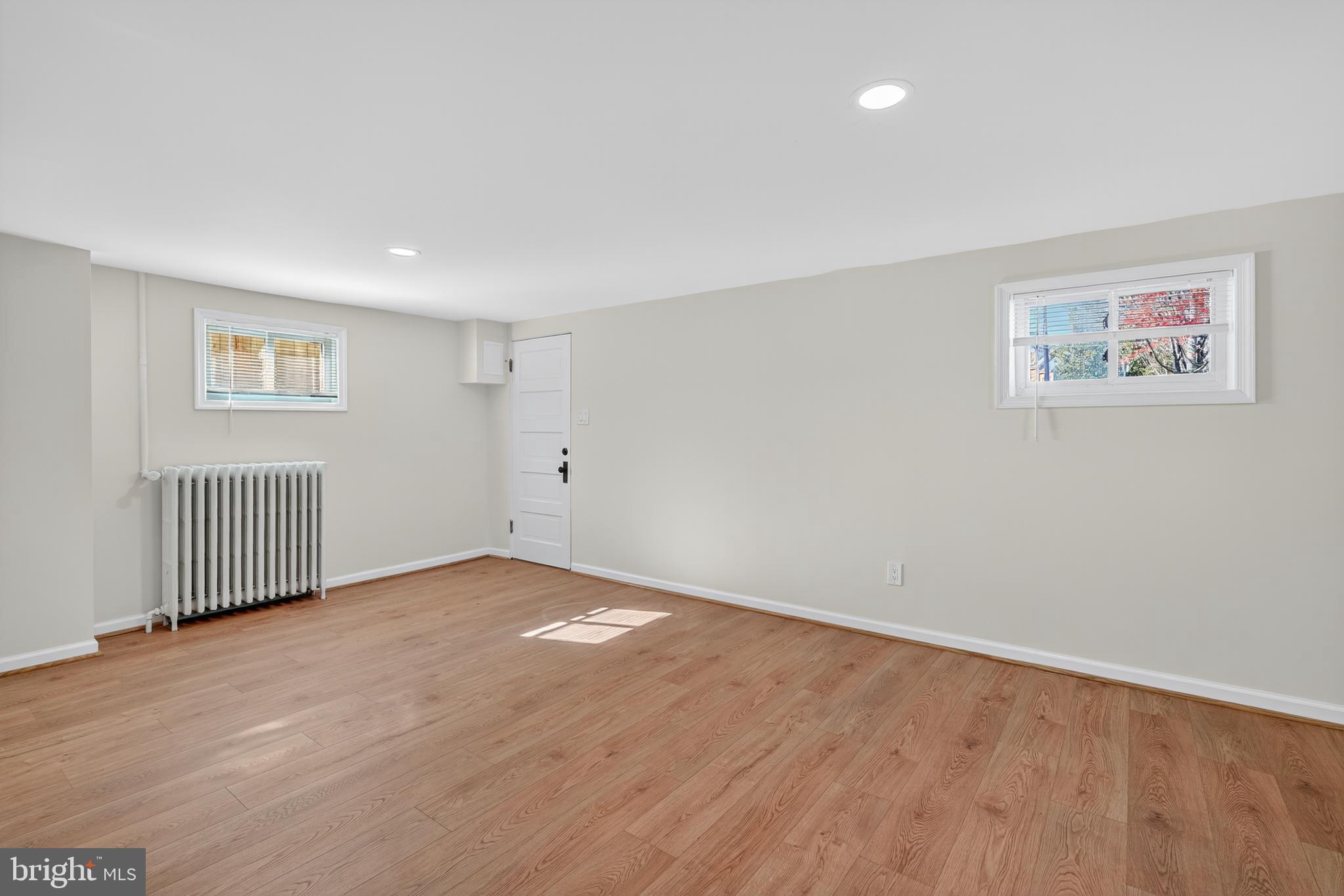 31 McDonald Place Northeast Washington, DC 20011 - Photo 33 of 45 an empty room with windows