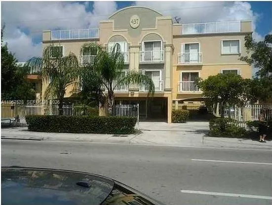 $2,050 | 437 Southwest 7th Street, Unit 308, Miami, FL 33130