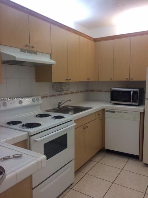 437 Southwest 7th Street, Unit 308 Miami, FL 33130 - Photo 12 of 14
