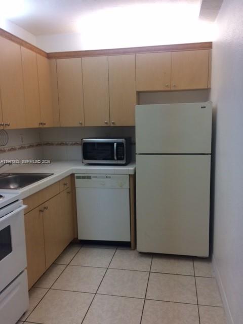 437 Southwest 7th Street, Unit 308 Miami, FL 33130 - Photo 13 of 14