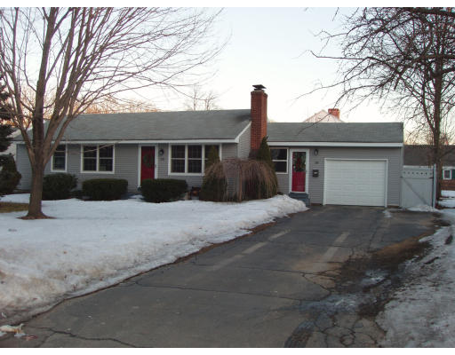 28 Herrman Street West Springfield, MA 01089 - Photo 2 of 15 Gallery Image 2