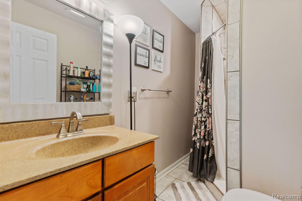 2685 Simpson Drive Rochester Hills, MI 48309 - Photo 28 of 29