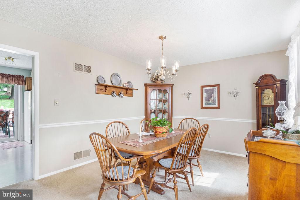 409 Bellevue Road Red Lion, PA 17356 - Photo 6 of 28 Gallery Image 6