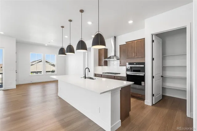 $809,990 | 8664 South Quemoy Street, Aurora, CO 80016