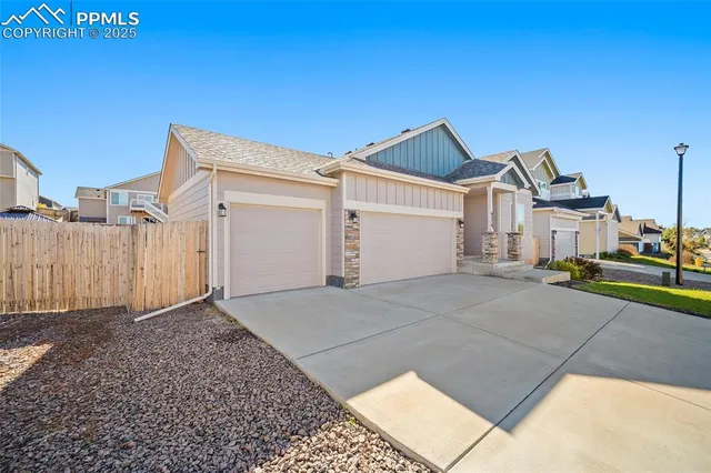 $537,500 | 6579 Lamine Drive, Colorado Springs, CO 80925
