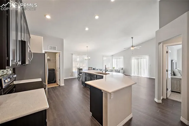 $537,500 | 6579 Lamine Drive, Colorado Springs, CO 80925