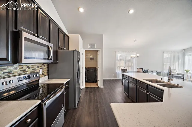 $537,500 | 6579 Lamine Drive, Colorado Springs, CO 80925