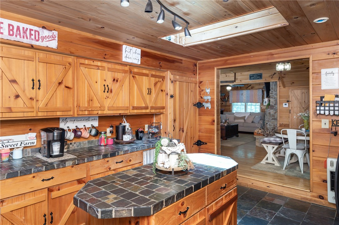 330 Holly Springs School Road Pickens, SC 29671 - Photo 17 of 36 Gallery Image 17