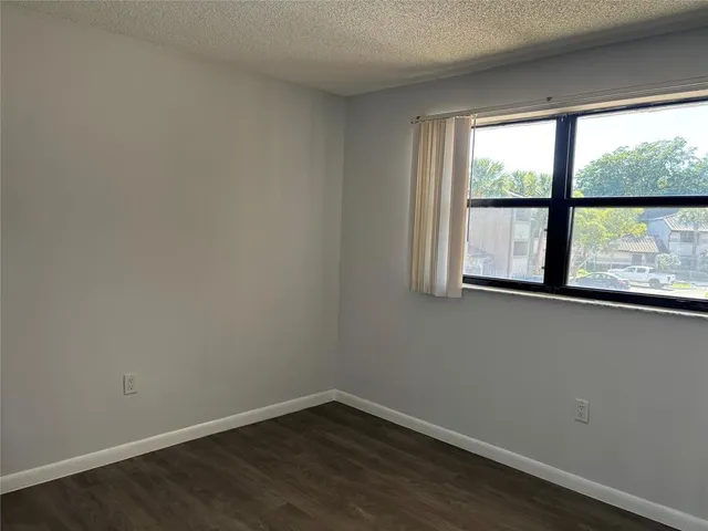 $2,100 | 9843 Nob Hill Lane, Unit 9843, Sunrise, FL 33351