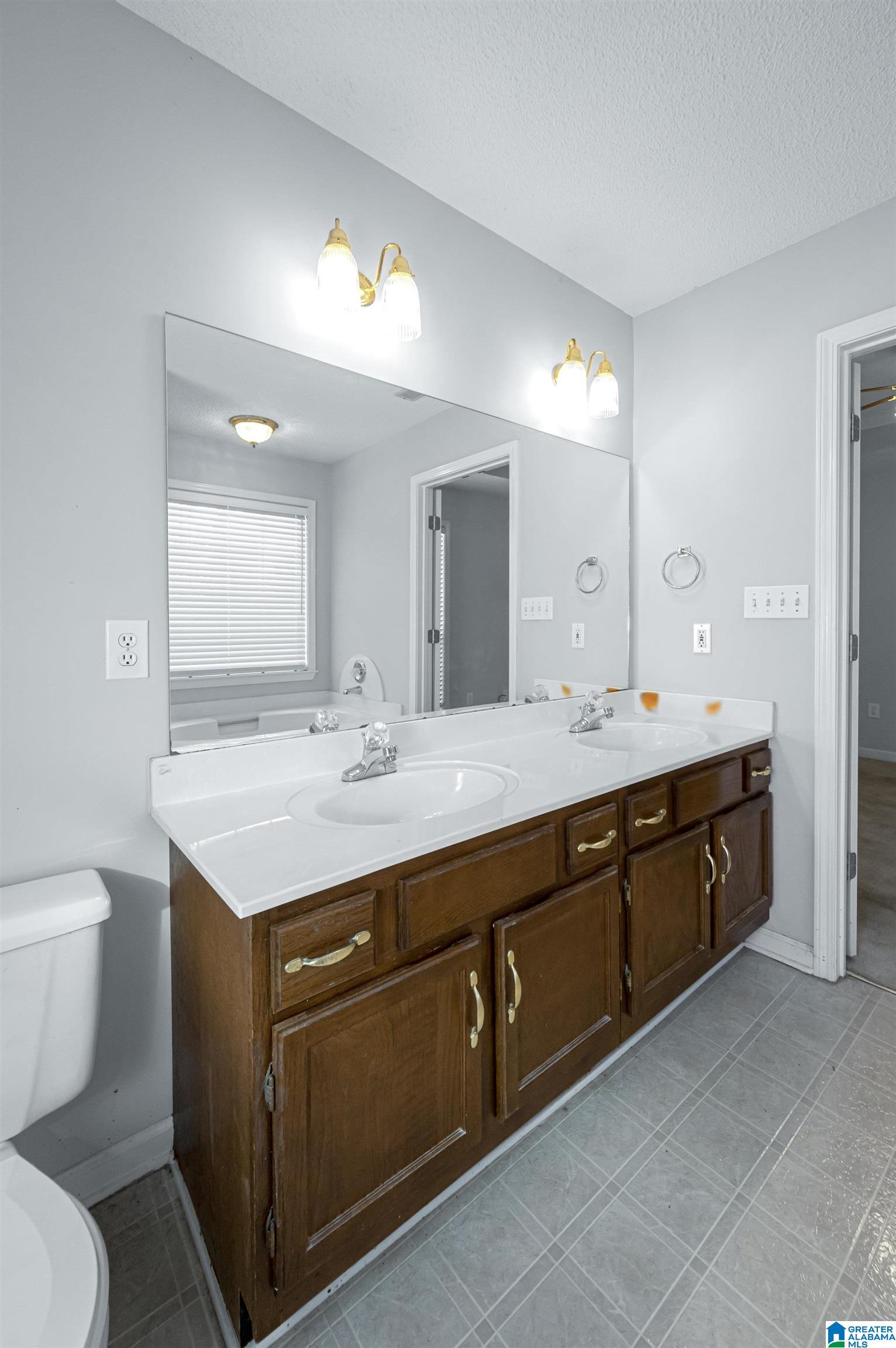 169 Greenfield Lane Alabaster, AL 35007 - Photo 20 of 36