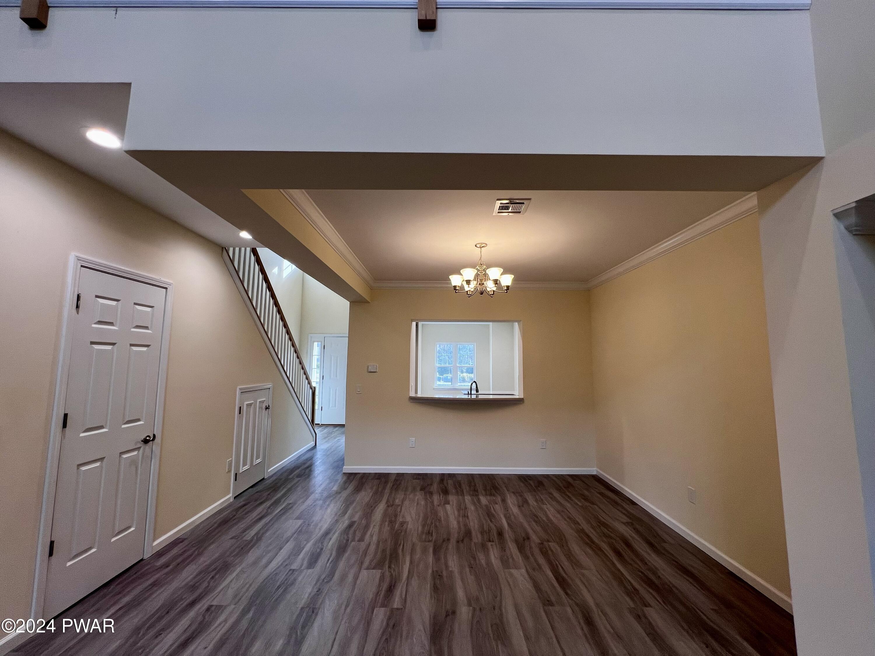 404 MacIntosh Way Matamoras, PA 18336 - Photo 9 of 37