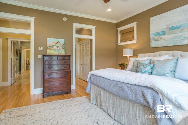 6748 Piney Woods Road Foley, AL 36535 - Photo 20 of 46 Master w/ transom