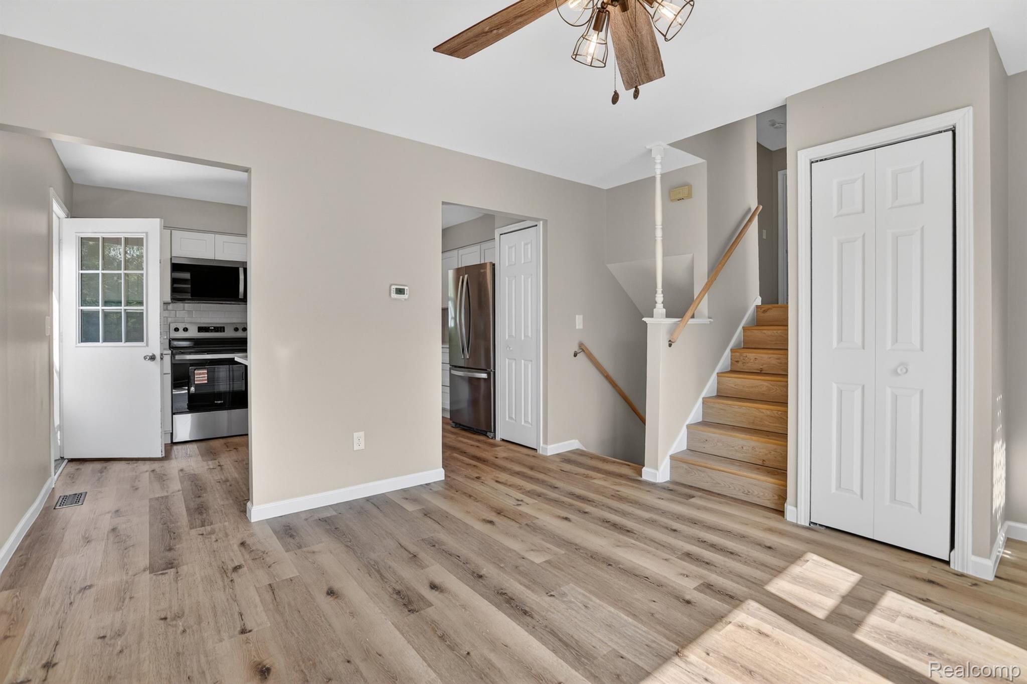 1215 North Oak Road Davison, MI 48423 - Photo 7 of 37