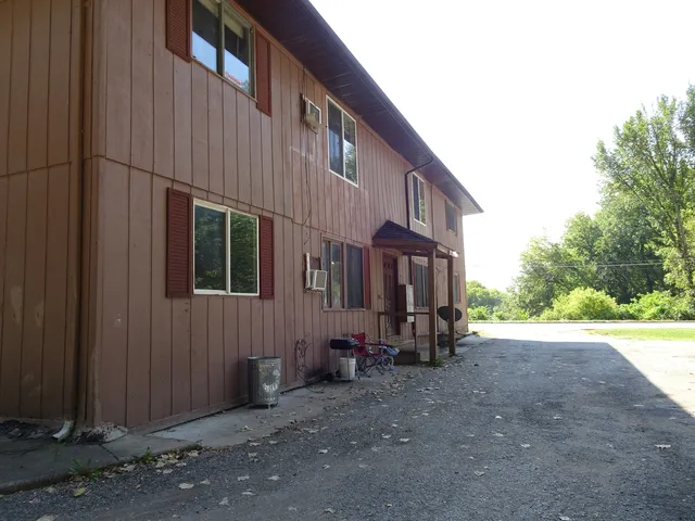 $275,000 | 2134 East Locust Street, Davenport, IA 52803