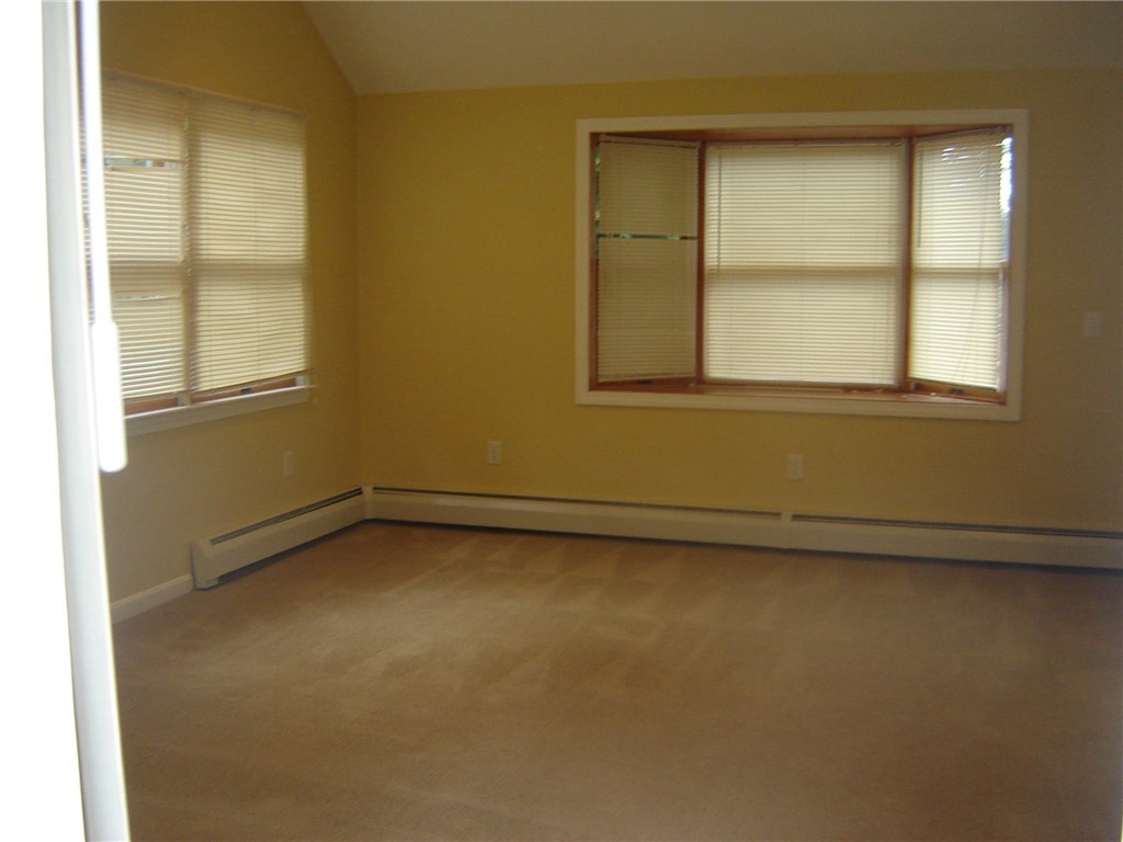 86 Winterberry Road Narragansett, RI 02874 - Photo 9 of 16 Gallery Image 9