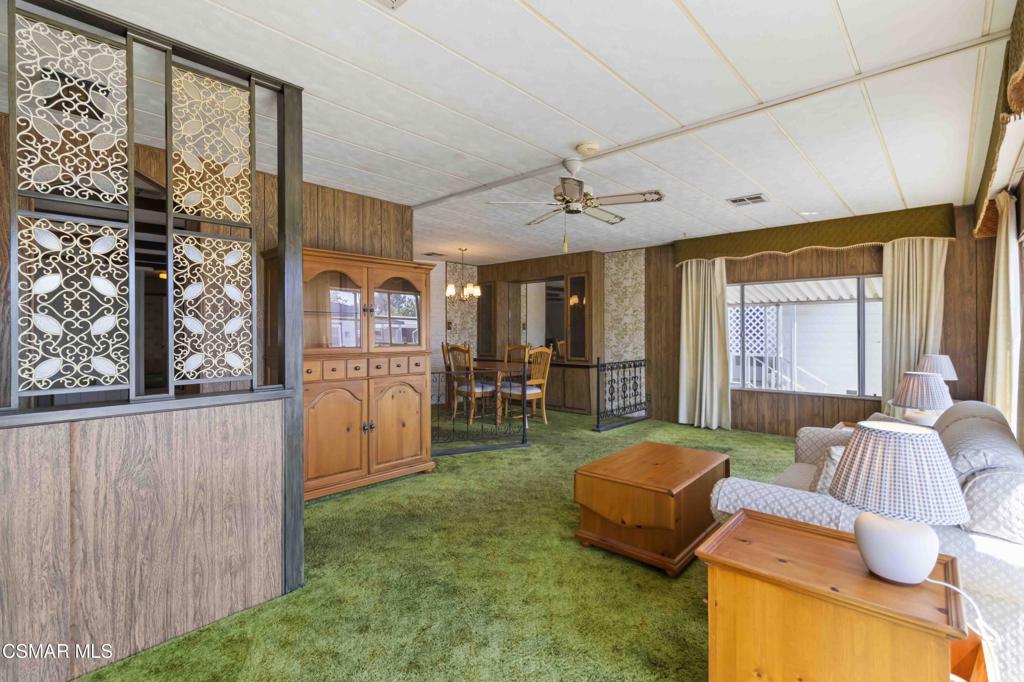 195 Tierra Rejada Road, Unit 201 Simi Valley, CA 93065 - Photo 15 of 50