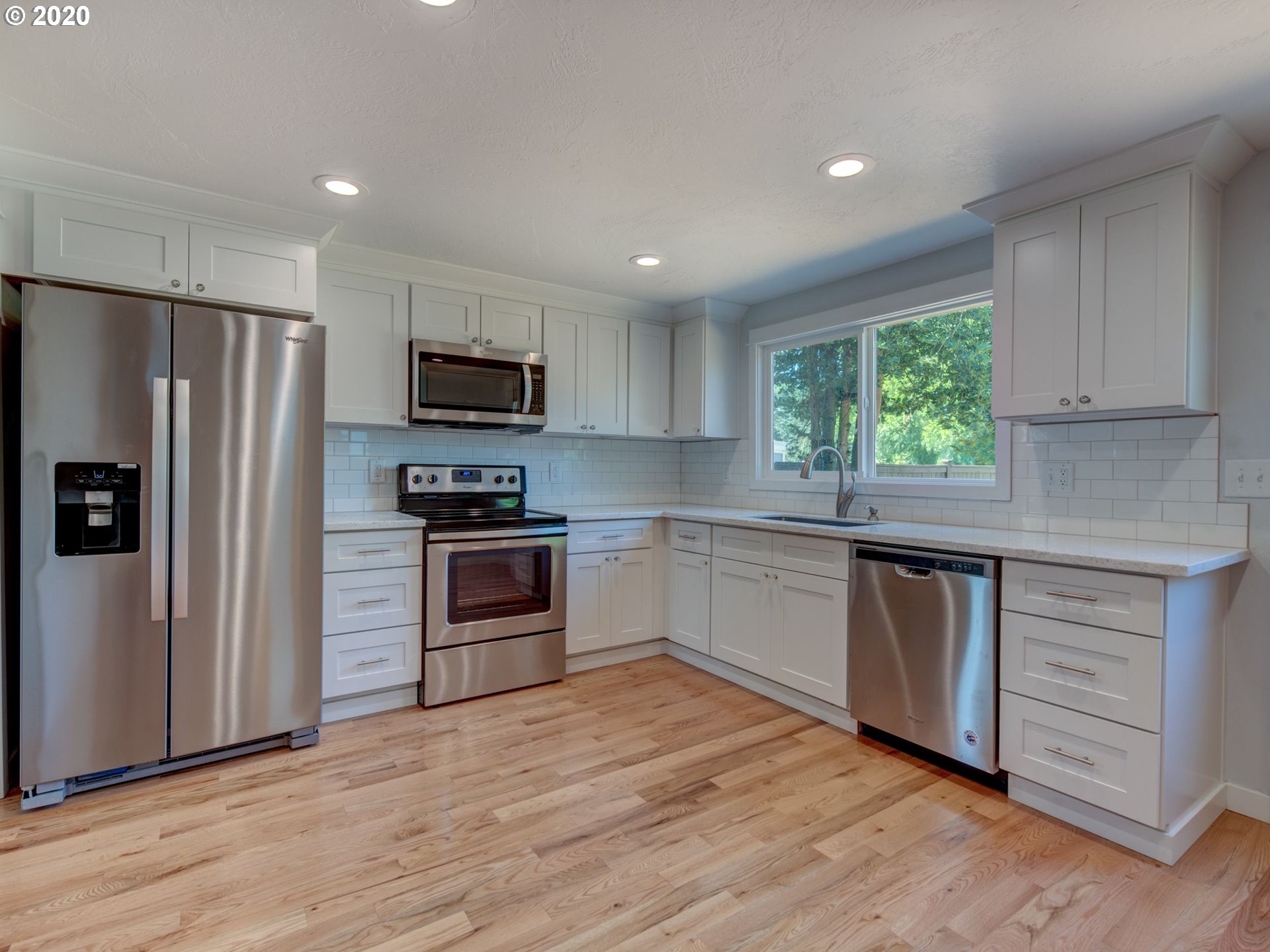 614 G Street Springfield, OR 97477 - Photo 8 of 22