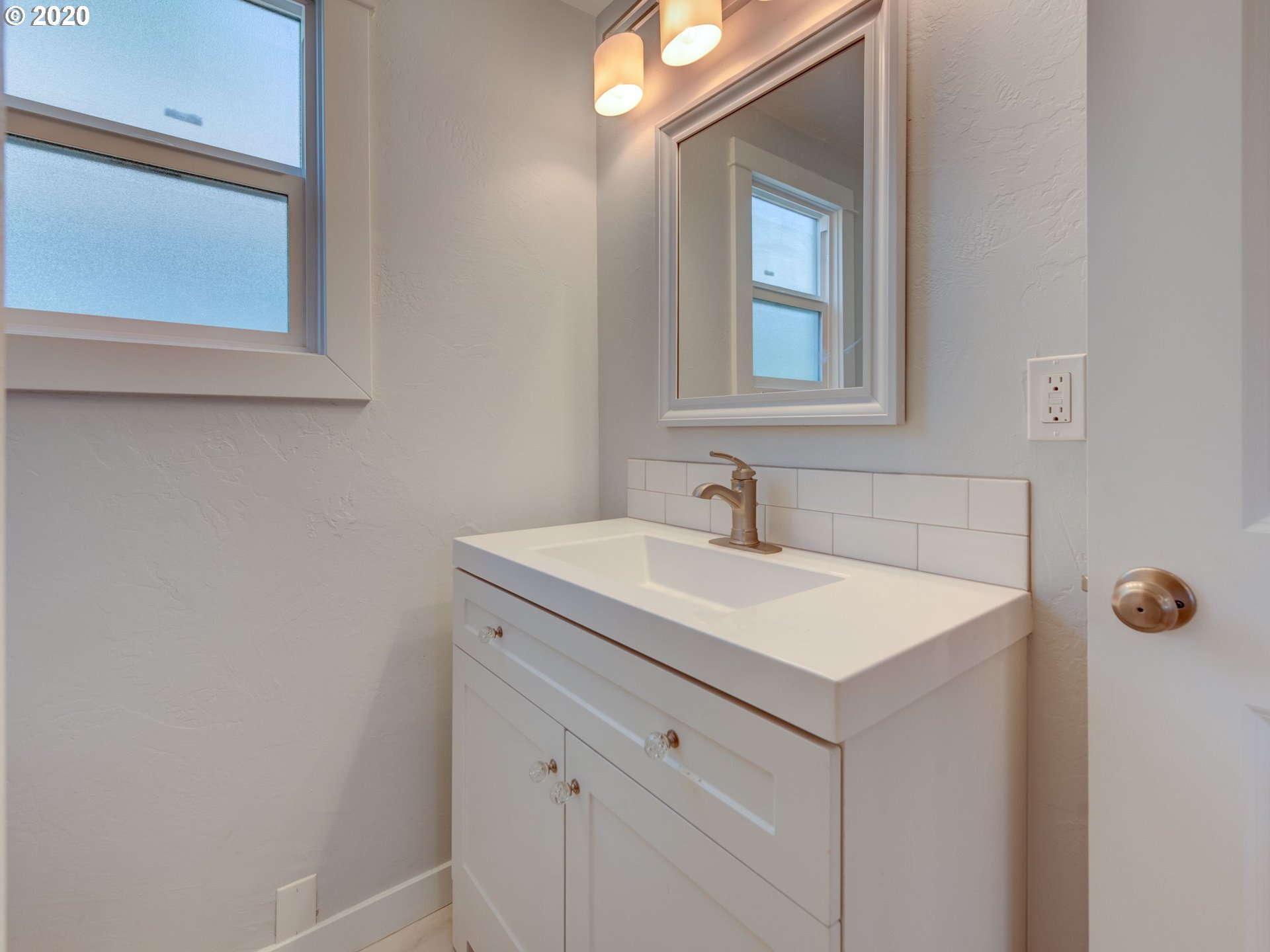 614 G Street Springfield, OR 97477 - Photo 10 of 22