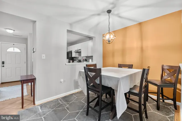 $454,900 | 8773 Village Green Court, Alexandria, VA 22309