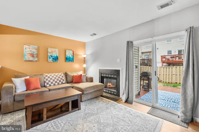 $454,900 | 8773 Village Green Court, Alexandria, VA 22309