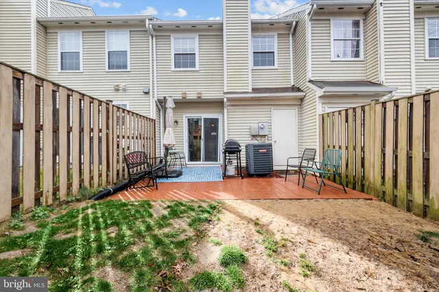 $454,900 | 8773 Village Green Court, Alexandria, VA 22309