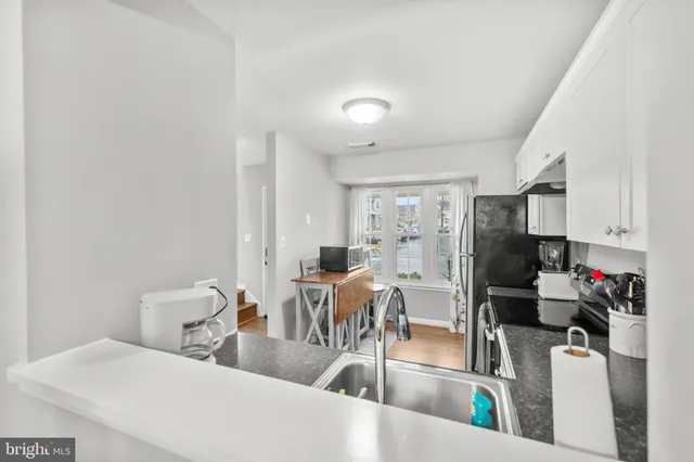 $454,900 | 8773 Village Green Court, Alexandria, VA 22309